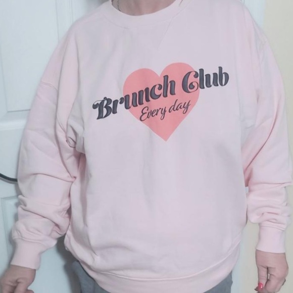 WildFox brunch club heart crewneck Sweatshirt pink 47303 - Picture 15 of 16